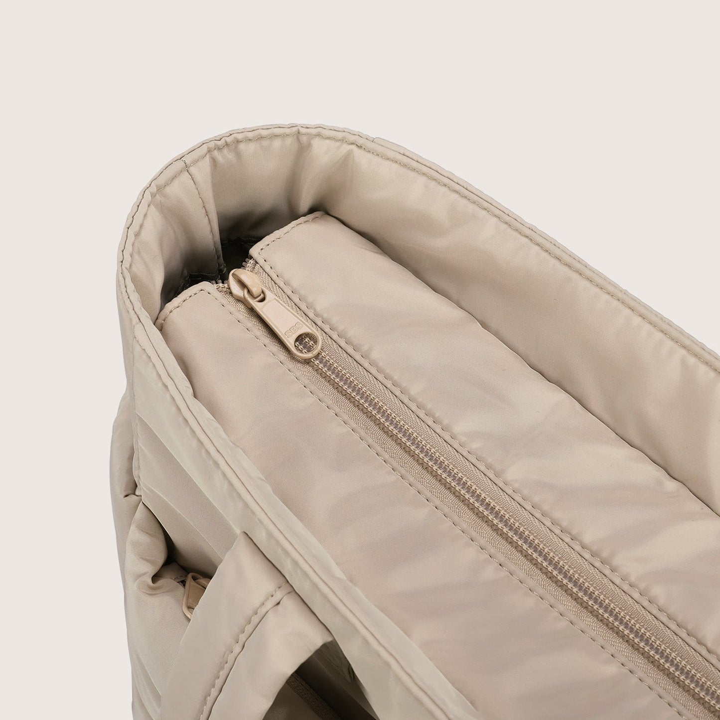 20L Puffy Tote Bag with 15.6" Laptop Compartment